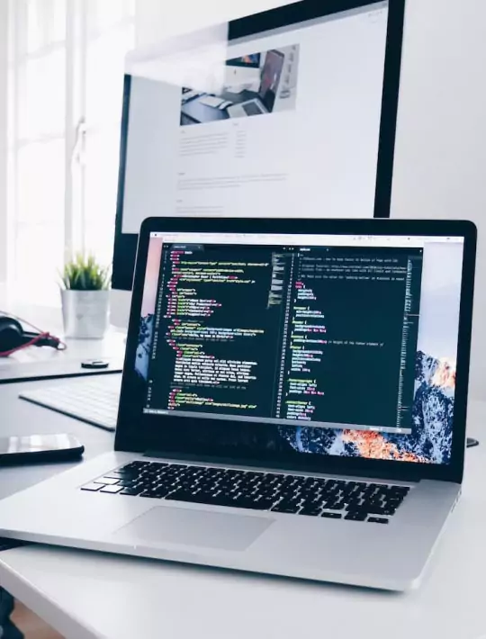 https://indianic.devpress.net/wp-content/uploads/2023/07/fa-enterprise-slide-img-2.jpg